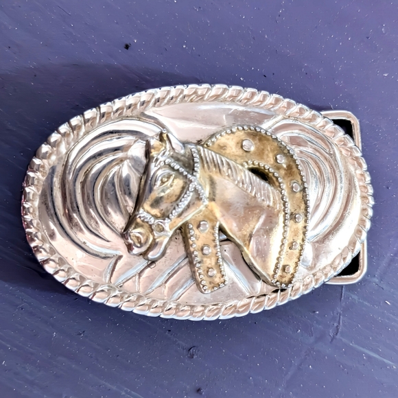 Western Style Belt Buckle - Picture 2 of 4